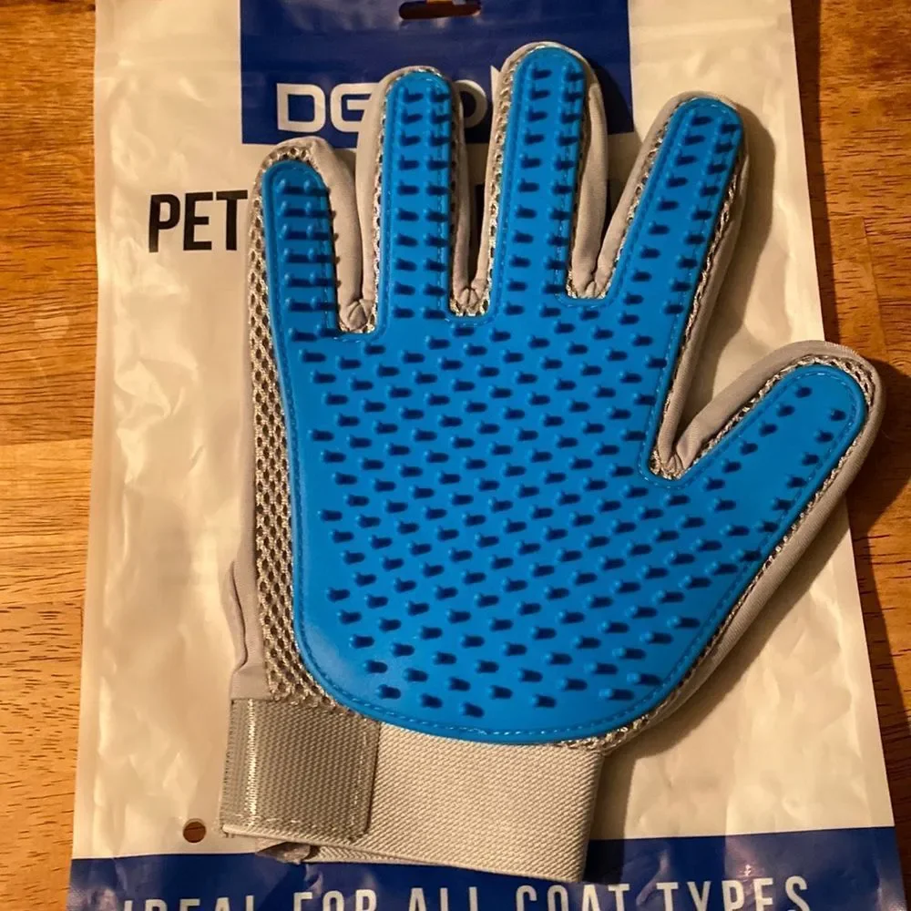 Pet Grooming Glove